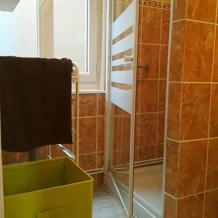 Belle Maison Normande Au Centre-ville De Сasa de vacaciones *